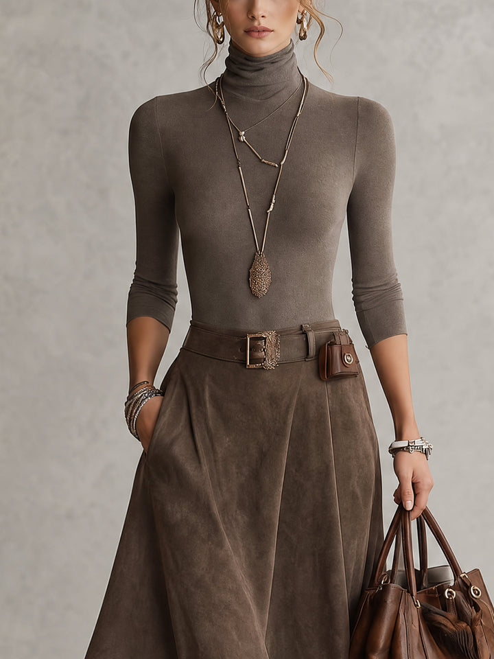CELESTE | Completo Top Dolcevita in Maglia e Gonna Asimmetrica in Suedine