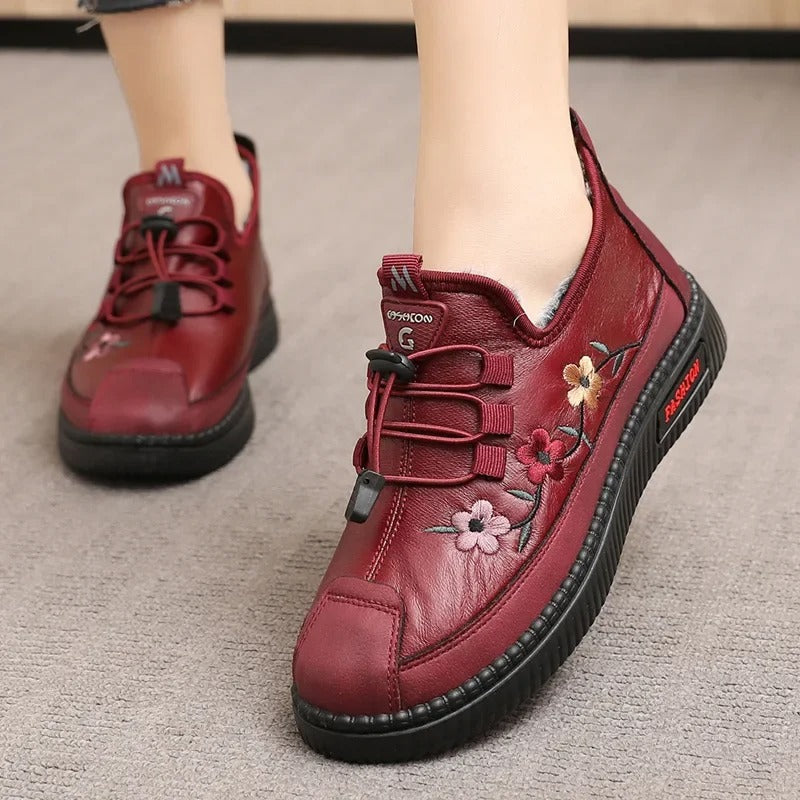 Inés™ | Pantofole in Pelle Foderate con Lacci Elastici