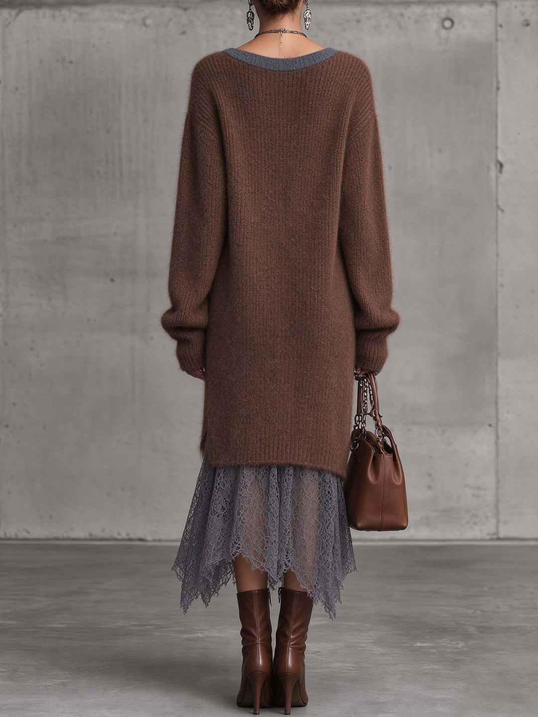FIAMMA | Abito Midi in Maglia Mohair Marrone Cioccolato con Orlo in Pizzo