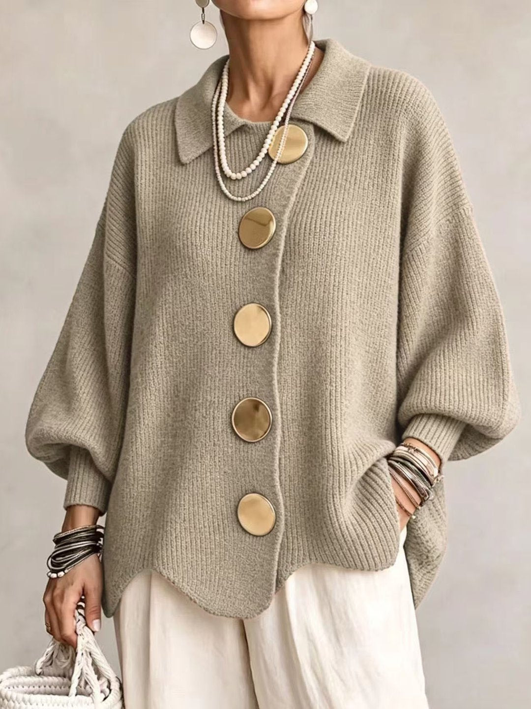 Stefania | Cardigan Oversize con Collo e Bottoni Metallici