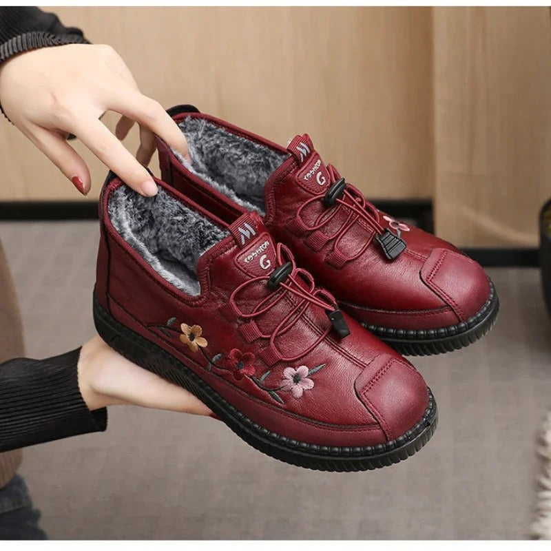 Inés™ | Pantofole in Pelle Foderate con Lacci Elastici