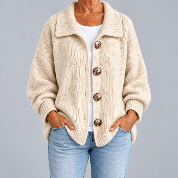 Chiara | Cardigan Oversize con Colletto e Bottoni
