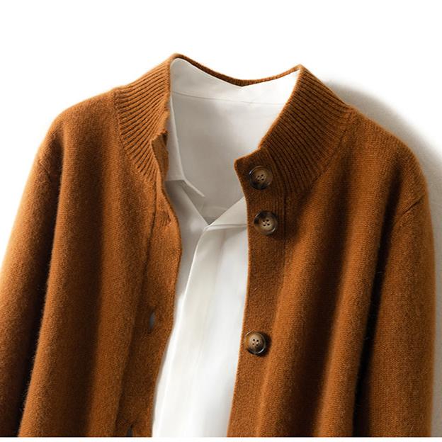 Vittoria | Cardigan Morbido con Bottoni