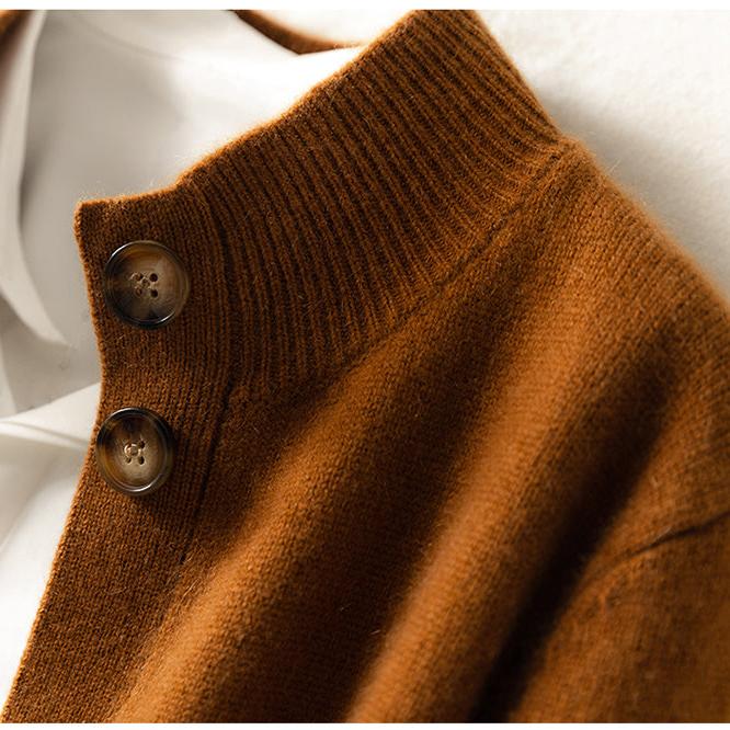 Vittoria | Cardigan Morbido con Bottoni