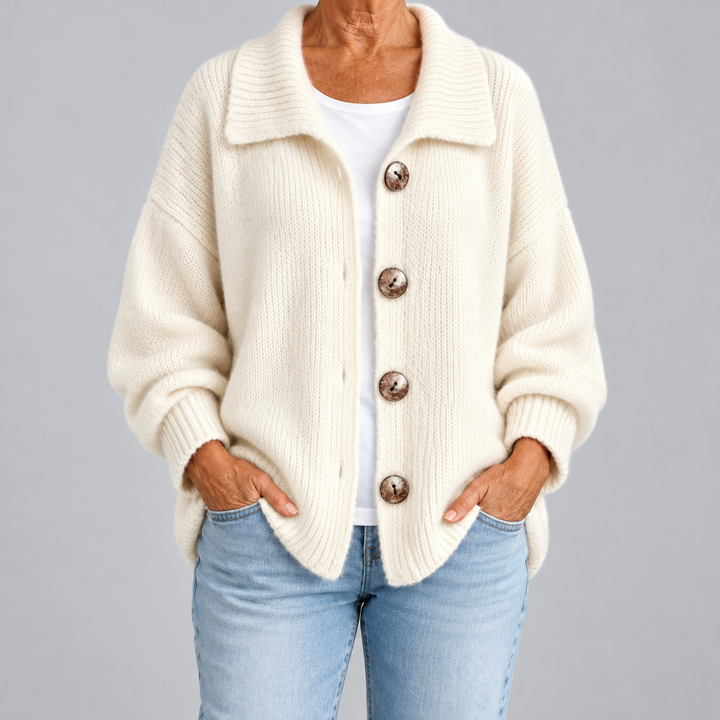 Chiara | Cardigan Oversize con Colletto e Bottoni